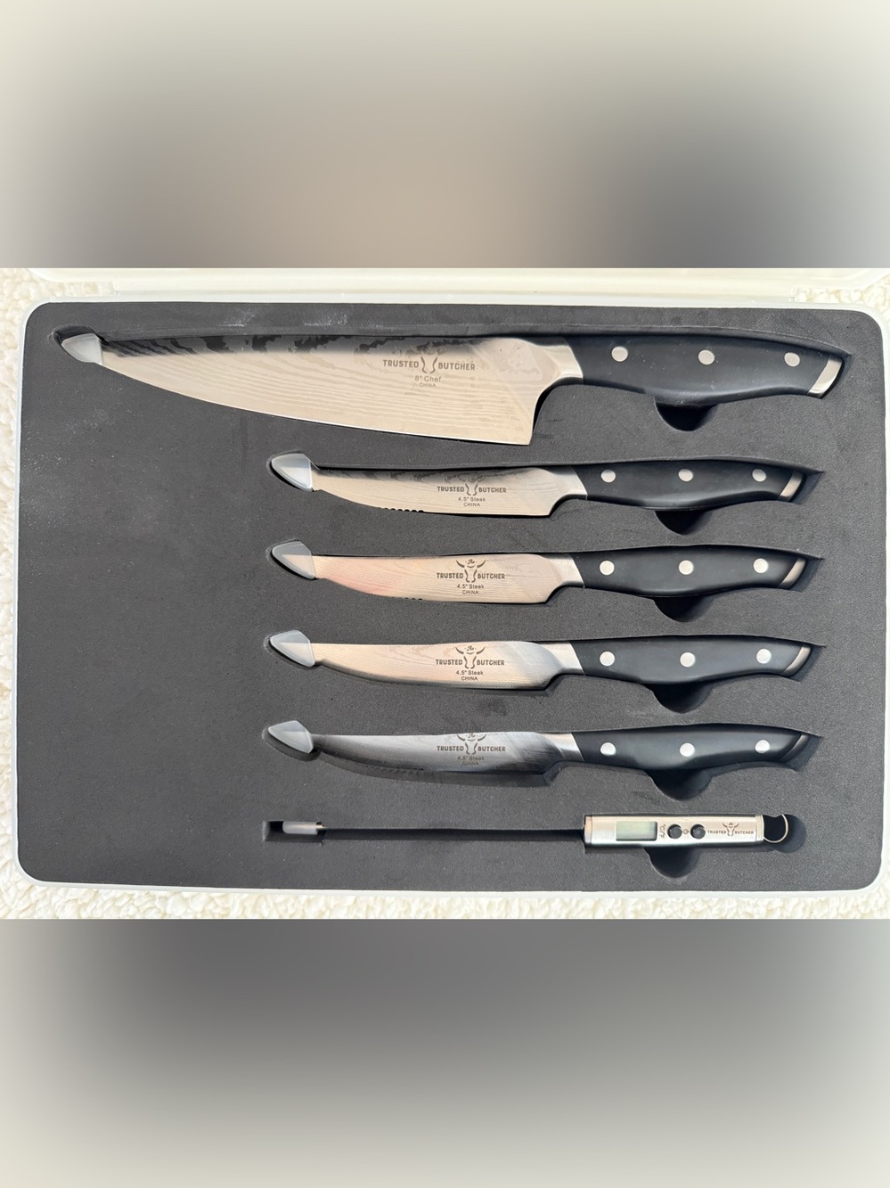 Trusted Butcher 6-Piece Knife Set with Storage Case - NWOT